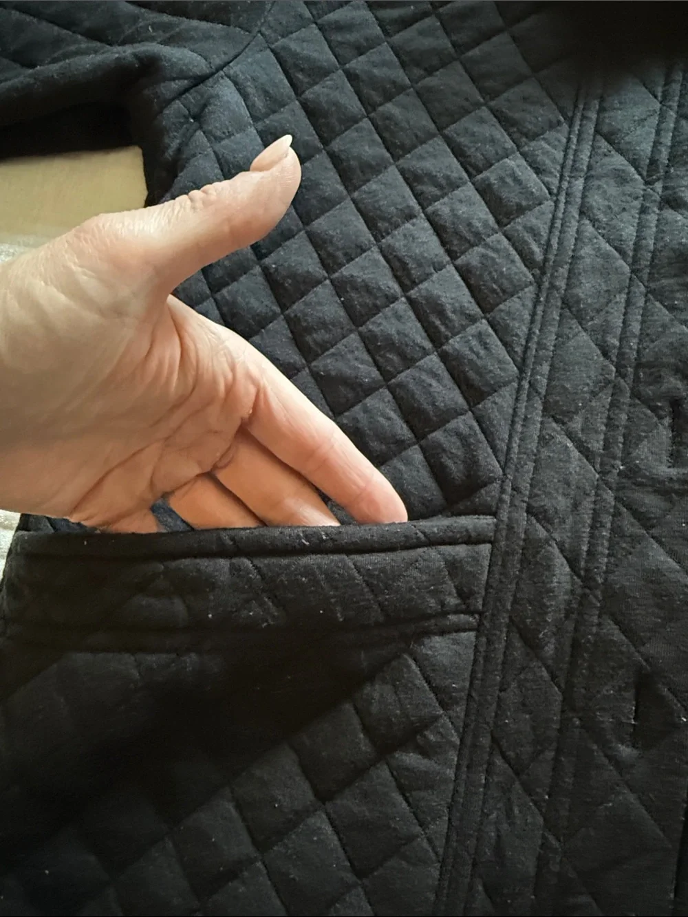Quilted Black Button-Up Jacket - Picture 6 of 7
